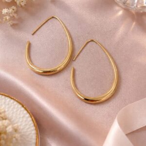 Pendientes de Aro Estilo Gota Estilizada - Acabado Oro Pulido